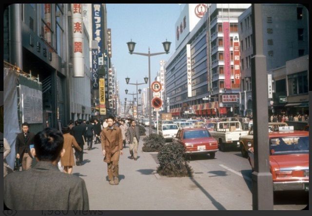 Wobec Oceanu jesteśmy rodakami. Stanisław Lem w Japonii. Tokio w „Solaris” Tarkowskiego grało przyszłość bez kanji, a Japończycy przez 40 lat czytali okrojoną powieść Lema. Dziś to dla nich najlepsza SF wszech czasów.