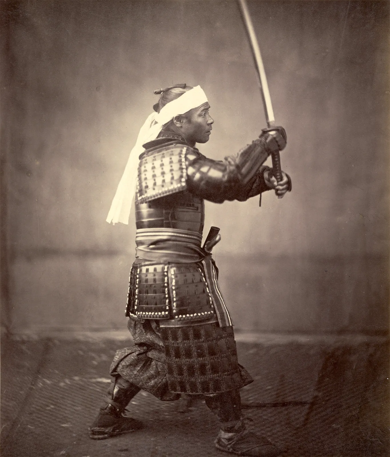 Japoński samuraj - zdjęcie z profilu 10 prawd historycznych o Samurajach, jako japońskiej klasie społecznej - jaki był prawdziwy samurai?