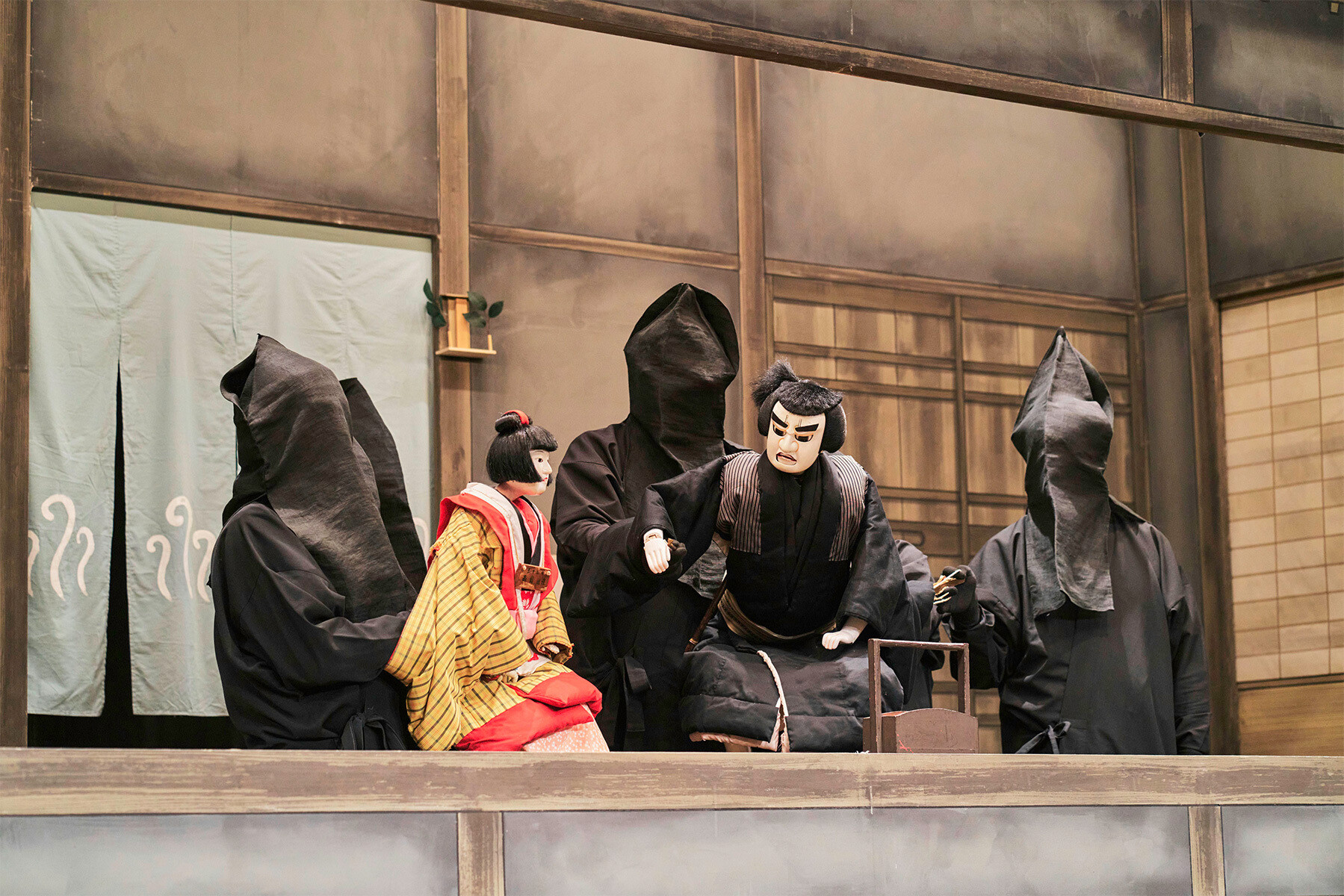 Where Did Japan Begin? Awaji Island and the Origins of Yamato Discover Awaji Island — the place where, according to the Kojiki and Nihon Shoki, the gods created Japan. Myth, archaeology, the origins of Yamato, the Awaji Ningyō Jōruri puppet theatre, the great earthquake, and the Akashi–Kaikyō Bridge — explore the extraordinary history of the island, from its cosmic beginnings to the 21st century.