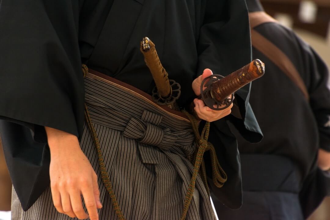 Artykuł o znaczeniu wakizashi na ukiyo-japan.pl Esej o samurajskiej broni wakizashi - budowa i historia, cechy charakterystycznme oraz symbolika i znaczenie w życiu samuraja.