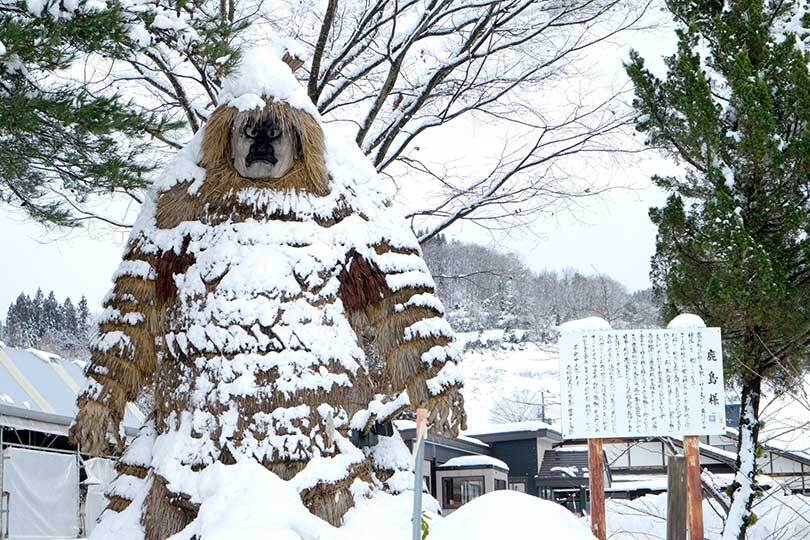 Walking Along a Country Road in Japan, You Encounter the Ancient Dōsojin Discover dōsojin – the stone deities of roads and boundaries in Japan. Their history, symbols, festivals, and presence in folk culture and anime.