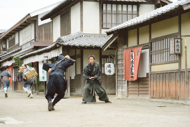 Scenka rodzajowo-popkulturowa z okresu Edo Artykuł o rodzie shogunów Tokugawa - co się z nimi dział w Japonii po epoce samurajów - Meiji, Taisho, Showa i obecnie?