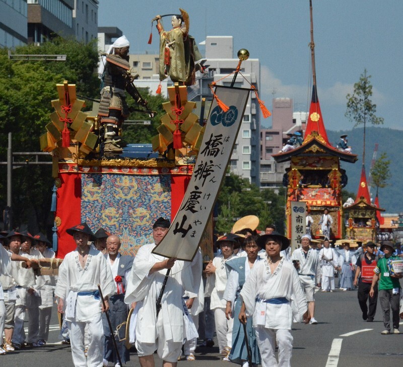 Honor Did Not Belong Only to the Samurai – Bravery, Courage, and the Ethos of Life of the machi-shū Discover the forgotten ethos of machi-shū—Japan’s urban heroes, whose bravery, honor, and loyalty were born not on the battlefield, but in everyday life.