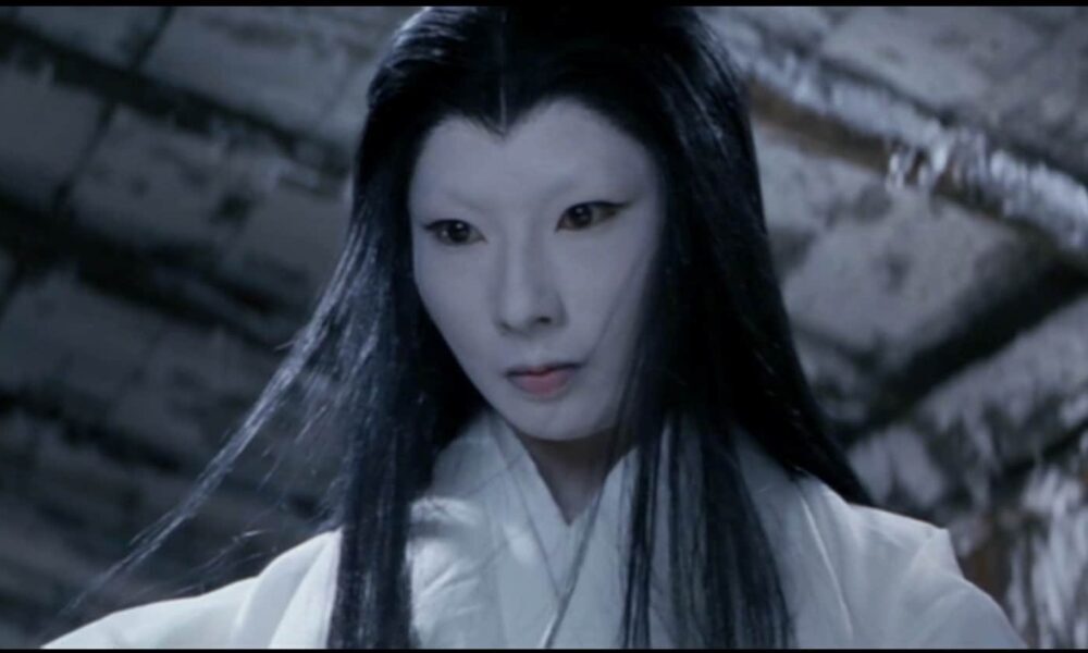 „Śnieżna kobieta” yuki-onna – bolesne piękno i pozaludzka obojętność Yuki-onna (雪女) bez uproszczeń: kanji, źródła i „Kwaidan” Hearna, a potem biel, zimno i kobieta jako „Inna” – od folkloru po popkulturę i ekologiczną wrażliwość.