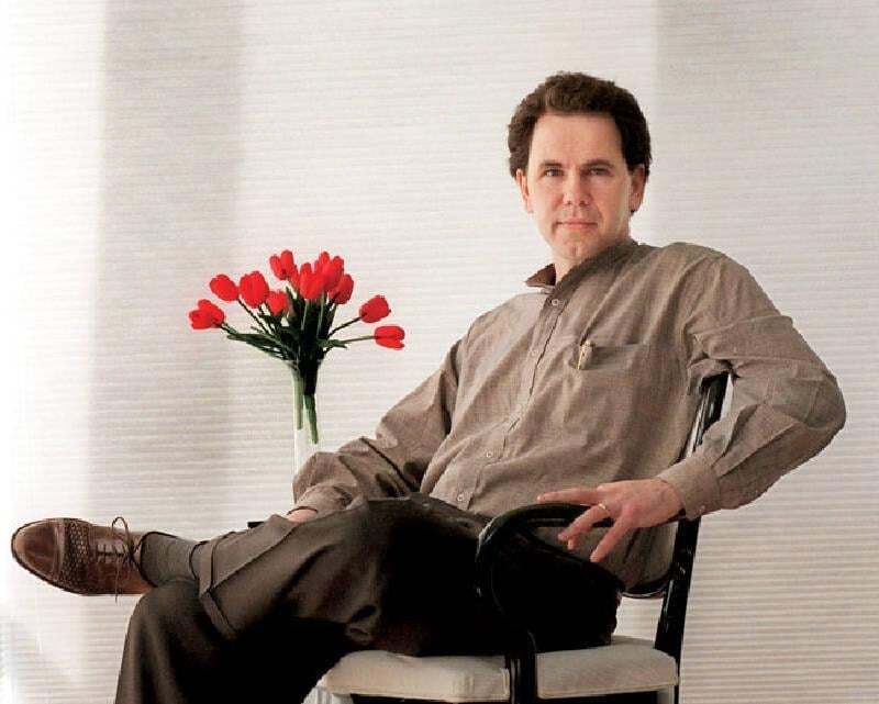 Arthur Golen - autor Memoirs of Geisha Artykuł o konflikcie między Mineko Iwasaki a Arthurem Goldenem - starcie książek: "Memoirs of Geisha" oraz "Geisha, a Life"). Jaka jest prawda o japońskich gejszach?