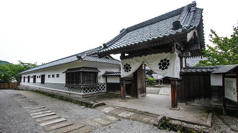Samurajska rezydencja, Japonia 10 prawd historycznych o Samurajach, jako japońskiej klasie społecznej - jaki był prawdziwy samurai?