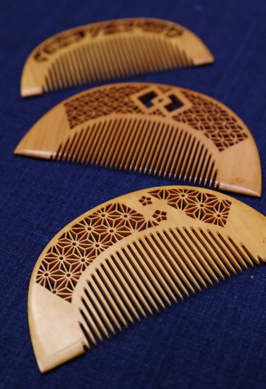 Oseibo – japoński rytuał wdzięczności i pamięci. Dlaczego uczeń pamięta o mistrzu przez całe życie? Esej o japońskiej praktyce drobnych prezentów z wdzięczności w połowie roku (ochugen) oraz na koniec roku (oseibo).