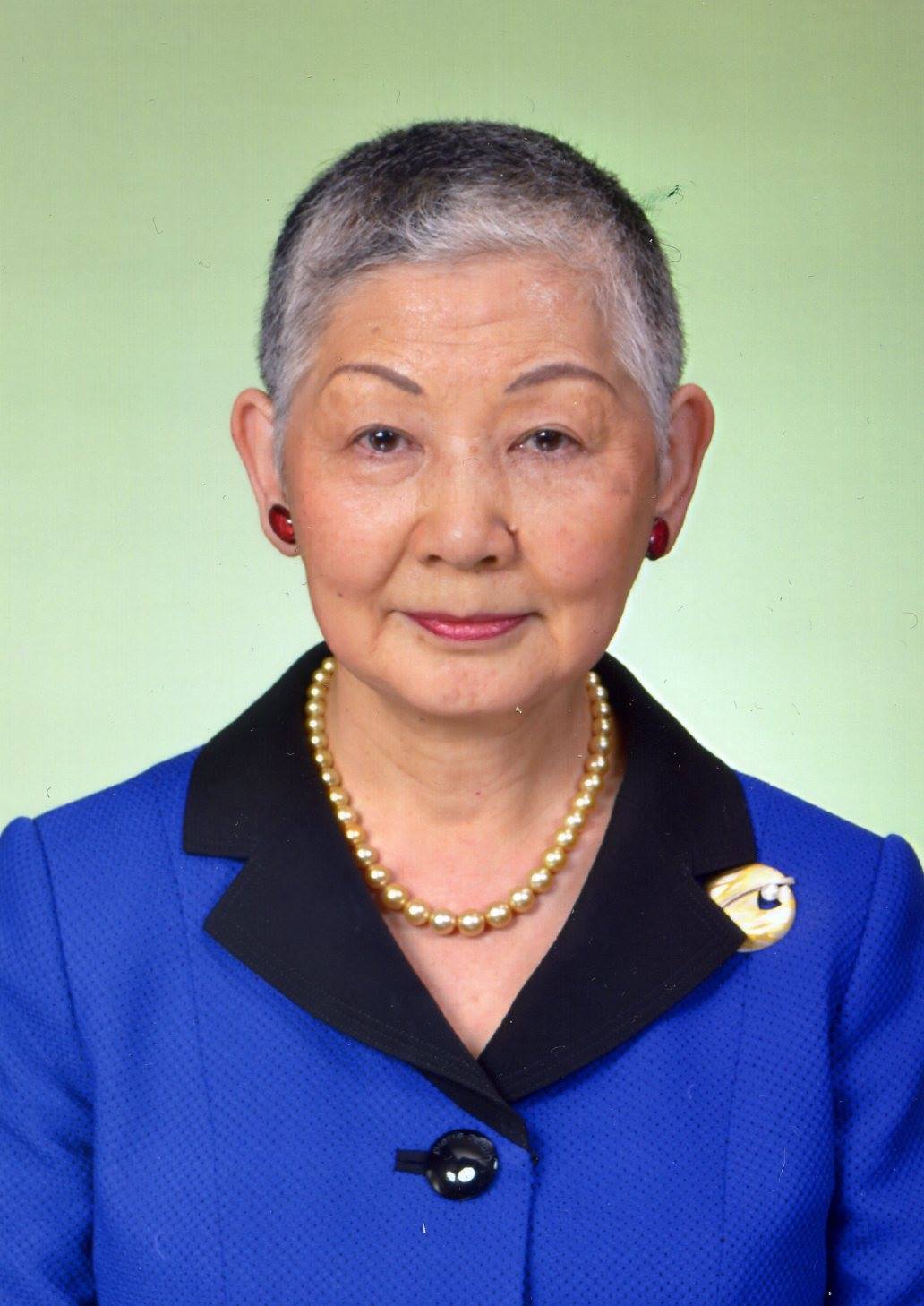 Amae (甘え) – japońskie słowo odsłaniające uczucie, o którym Zachód milczy Amae (甘え) – japońskie słowo na subtelne pragnienie miłości, opieki i akceptacji. Uczucie znane wszystkim, ale nazwane tylko w Japonii.