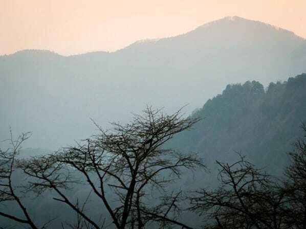 Yugen w krajobrazach Japonii Interpretacja obrazu ukiyo-e Tsukioki Yoshitoshiego - "Fujiwara no Yasumasa gra na flecie w świetle księżyca".