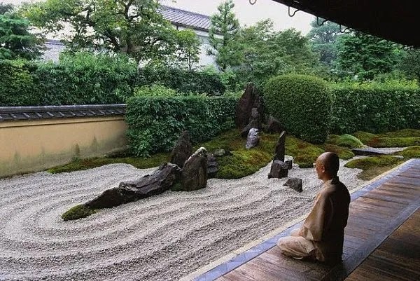 ukiyo-japan.pl - Seilence in Japanese culture Essay about silence in the Japanese culture - how understanding of silence in life, philosophy, art, work and literature can differ in different cultures?