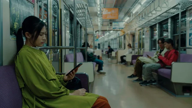 Scena z japońskiego filmu Kisaragi Station Artykuł o micie urbanistycznym z Japonii - stacji japońskiego metra Kisaragi. Opuszczona, mroczna stacja Kisaragi, z odmętów 2channel, relacja Hasumi.