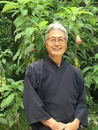 Masato Kawahatsu - Japoński artysta kaligrafii Artykuł - analiza znaczeń ukrytych w japońskim znaku kanji "życie" (sei, 生)