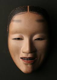 ukiyo-japan.pl - esej o maskach w japońskim teatrze noh Chimeryczne maski teatru Noh – forma prawdziwsza od treści