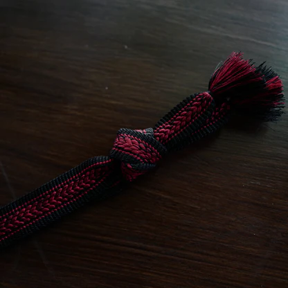 Kodowanie wiatru - techniki tajnej komunikacji szkół ninja w czasie wojen Sengoku Esej o technikach kodowanej komunikacji między oddziałami shinobi na przestrzeni historii Muromachi i Edo Japonii.