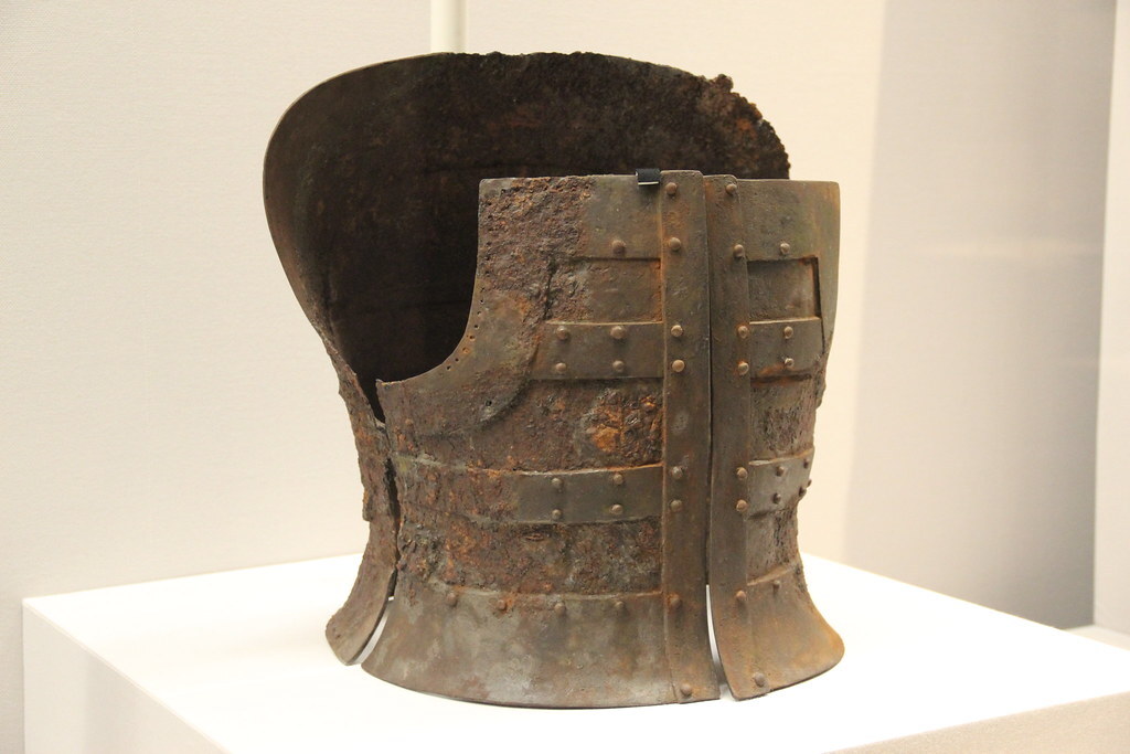 A Heart of Iron. The Samurai Dō Breastplates An Essay on Samurai Breastplates "Dō" – Their Construction, Types, and History from Antiquity to Late Edo