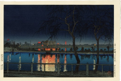 Nostalgia z ukrytym ostrzem. Shin-hanga to nie pocztówka. To diagnoza. Shin-hanga: nowe ukiyo-e w epoce fotografii. Hasui, Watanabe i Tokyo po 1923 – śnieg, nocne światło i modernizacja ukryta w detalach, między nostalgią a prawdą epoki.