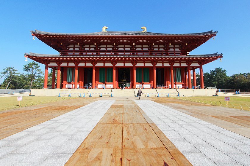 Niezawodni kurierzy shogunatu - Hikyaku i rynek przewoźników średniowiecznej Japonii Poznaj świat hikyaku – niezawodnych kurierów shōgunatu. Historia, techniki, stroje i rynek przewoźników w feudalnej Japonii epoki Edo i wcześniej.