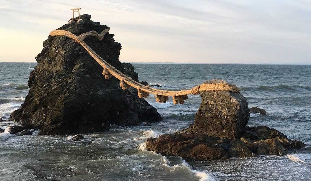 Where Did Japan Begin? Awaji Island and the Origins of Yamato Discover Awaji Island — the place where, according to the Kojiki and Nihon Shoki, the gods created Japan. Myth, archaeology, the origins of Yamato, the Awaji Ningyō Jōruri puppet theatre, the great earthquake, and the Akashi–Kaikyō Bridge — explore the extraordinary history of the island, from its cosmic beginnings to the 21st century.