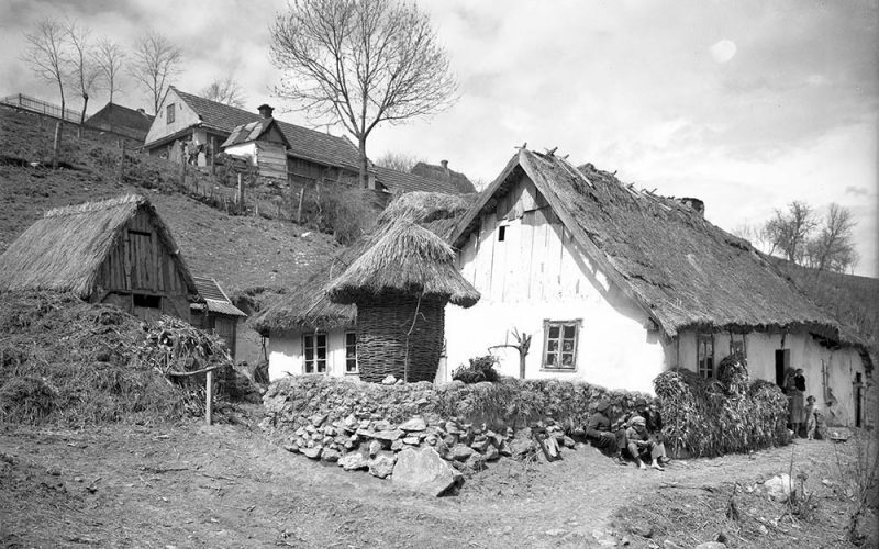 The Moving Poem "About Poland Erased from All the World’s Maps," Sung by Japanese Students and the Imperial Japanese Army Essay about the first Japanese in Poland - Yasumasu Fukushima and the famous poem "Porando Keiko".