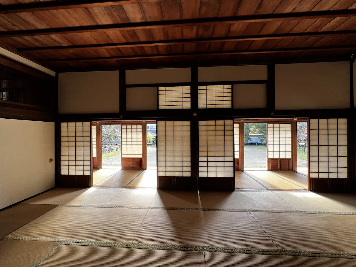 Prostota i minimalizm w domach samurajów Edo Esej o Japonii Edo - Jak Tokugawa Ieyasu ujarzmił samurajów i zaprowadził pokój w wojennej Japonii?