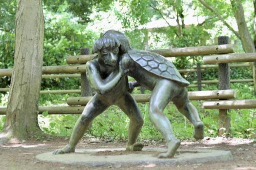 Japoński yokai kappa w walce sumo Esej o najpopularniejszym demonie yokai z japońskiej mitologii i folkloru - Kappa.