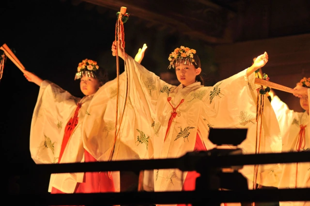 Goddess Uzume dances naked and, with her sacred antics, saves us from sorrowful seriousness – Japanese mythology, how timely today An essay about the Japanese goddess Ame no Uzume – a figure of wild femininity and dancing shamanism.