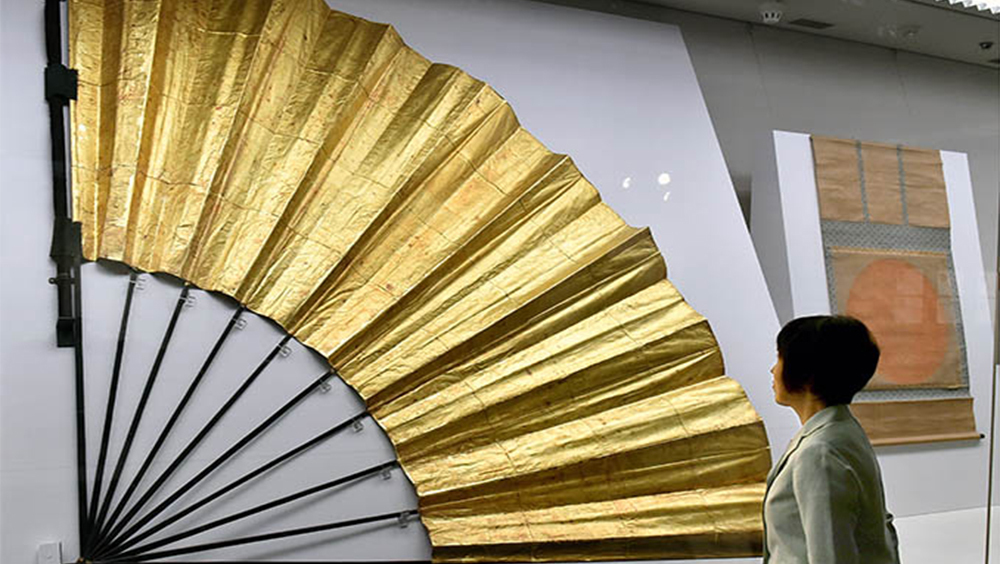 Samurai War Banners: Japanese Heraldry Under Which Battles Were Fought Essay about feudal Japan's samurai war banners, battle flags - their symbolism, meaning, and usage on a battlefield.