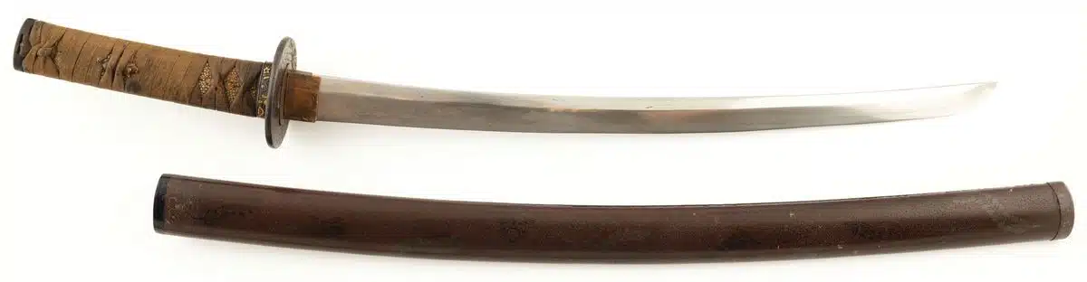 Artykuł o znaczeniu wakizashi na ukiyo-japan.pl Esej o samurajskiej broni wakizashi - budowa i historia, cechy charakterystycznme oraz symbolika i znaczenie w życiu samuraja.