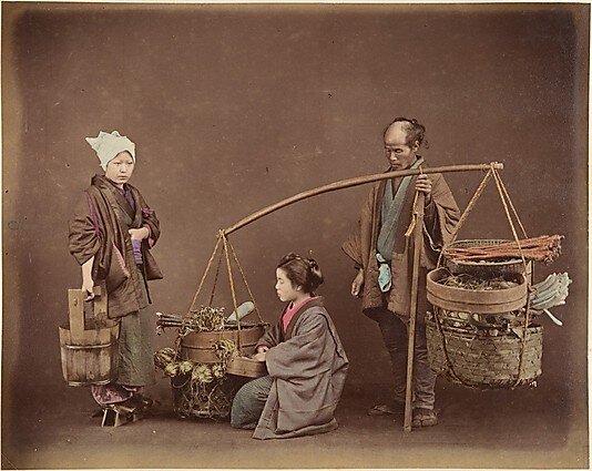 Japonia okresu Edo - ludzie. Esej o twórczości japońskiego malarza, ekscentryka Edo - Itō Jakuchū, a także analiza jego obrazu "Wieloryb i słoń".