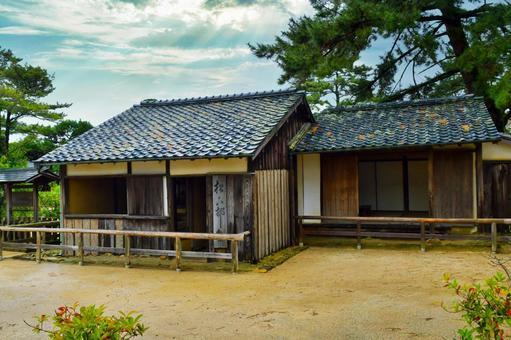 Terakoya - szkoła wiejska w Japonii Edo Esej o oddolnych szkołach ludowych terakoya w Japonii okresu Edo (shogunatu Tokugawów).