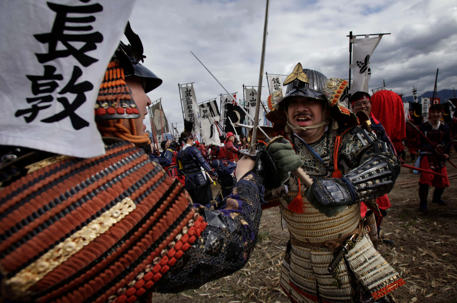 Artykuł o znaczeniu wakizashi na ukiyo-japan.pl Esej o samurajskiej broni wakizashi - budowa i historia, cechy charakterystycznme oraz symbolika i znaczenie w życiu samuraja.