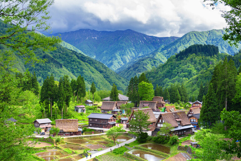 ukiyo-japan.pl - esej o ukrytych wioskach w historii Japonii - kakurezato Esej o kakurezato - "ukrytych wioskach" w historii i kulturze Japonii - od rodu Heike po Naruto.