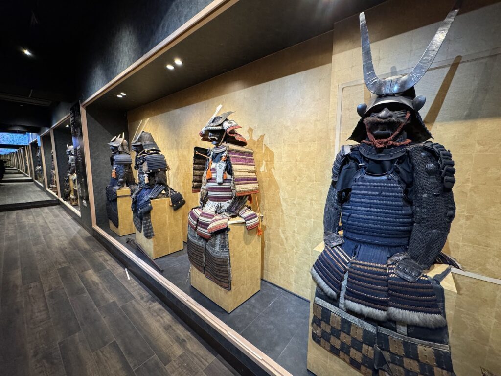 A Heart of Iron. The Samurai Dō Breastplates An Essay on Samurai Breastplates "Dō" – Their Construction, Types, and History from Antiquity to Late Edo