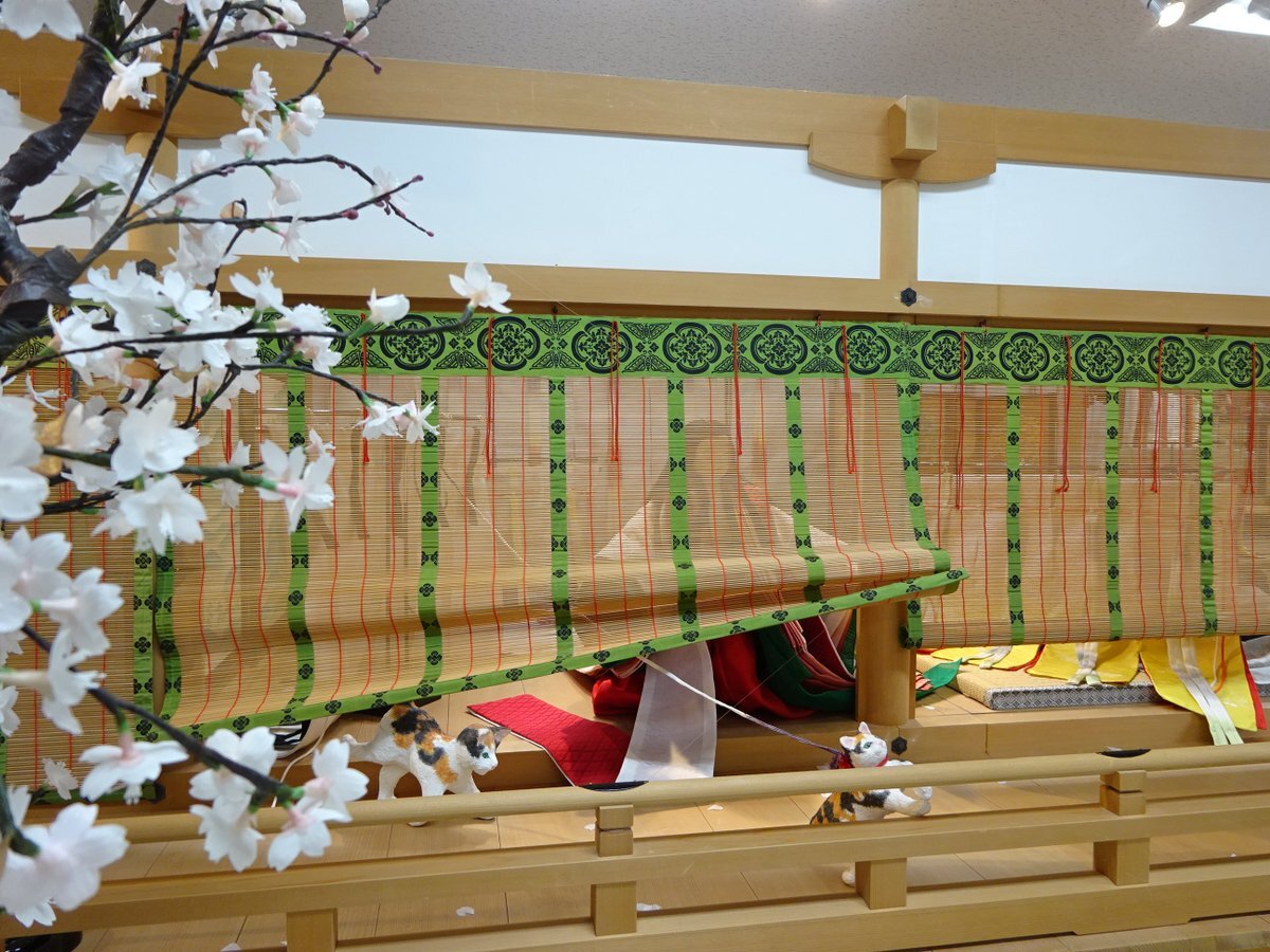Hashihime przy moście Uji – jak kobieta, która nie chciała cicho odejść, stała się demonem Hashihime z mostu Uji – kobieta porzucona w epoce Heian, która stała się demonem. Tysiącletnia japońska legenda jako studium krzywdy niewysłuchanej.