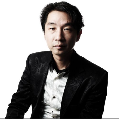 Akira Yamaoka - japoński kompozytor muzyki do gier video. Artyku o kompozytorze muzyki do gier video - Akira Yamaoka - mistrz mrocznej symfonii serii Silent Hill.