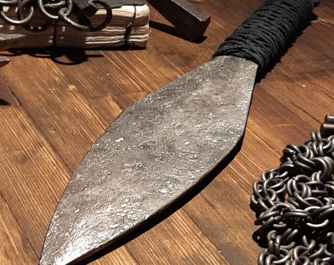 Stary nóż kunai - broń ninjutsu. Co łączy Mortal Kombat, Naruto i japońskich rolników? – Sprawdźmy śmiertelne kunai