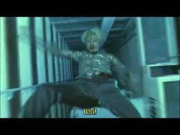 Last seconds of life of Masa Kakihara from Ichi the Killer, Japanese movie on yakuza. Article about the movie "Koroshiya Ichi" ("Ichi the Killer" by Takashi Miike based on Japanese manga by Hideo Yamamoto "Ichi the Killer". Kakihara, Ichi, Jiiji, Jiro and Saburo and more.