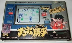 Gra z lat 80-tych, Japonia. Na podstawie anime Dash Kappei (Gigi la Trottola) Artykuł nostalgiczny o japońskiej bajce anime Dash Kappei (zwanej po włosku Gigi la Trottola, która w latach 90-tych była w Polsce emitowana na kanale Polonia 1.