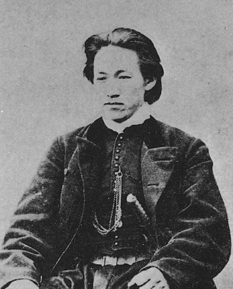 Japanese leader of Shinsengumi forces, samurai's history of Japan. Article about a famouse samurai fight incident at the Ikedaya inn in Japan's history of late Edo period (the Bakumatsu) and the role of Shinsengumi.