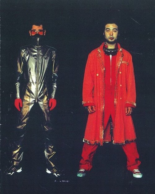 Brothers Jiro and Saburo - Yakuza members from Ichi the Killer movie. Article about the movie "Koroshiya Ichi" ("Ichi the Killer" by Takashi Miike based on Japanese manga by Hideo Yamamoto "Ichi the Killer". Kakihara, Ichi, Jiiji, Jiro and Saburo and more.