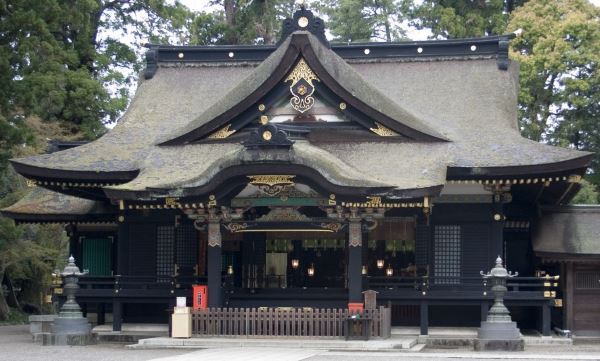 Katori Shinto-ryu - szkoła samurajów w Japonii. Jakie umiejętności miał japoński samuraj? Jakie sztuki walki opanował, jaką literaturę i filozofię znał, jakie wartości wyznawał? Jak wyglądało szkolenie samuraja w czasach Sengoku i Edo? Historia Japonii.