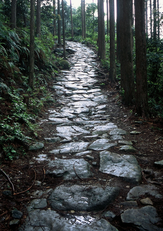 Zdjęcie Tokaido, Japonia 53 Stacje Tokkaido autorstwa Utagawy Hiroshige (ukiyo-e): motyw drogi w Japonii ery Edo, analiza wybranych drzeworytów