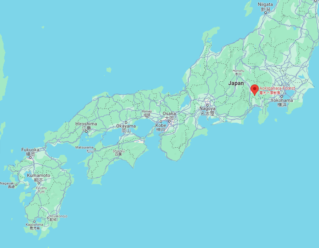 Mapa Japonii z zaznaczonym lasem samobójców (Aokigahara) Artykuł o Aokigahara (Jukai) - tzw. lesie samobójców w Japonii. Dawne mity z japońskiego folkloru oraz miejskie legendy o Aokigahara, problem samobójstw w Japonii a także las samobójców w mandze, anime, filmie i grach video.