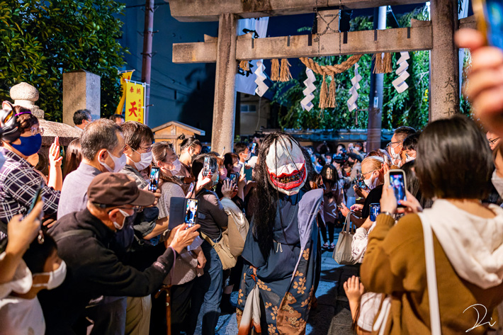 Japanese culture of festivals: Kyoto's Hyakki Yagyo MAtsuri. Essay about Hyakki Yagyo - Japanese mythological event of a Hundred Demons Parade, when youkais, tengu, oni and other demons walk the streets. Japanese mythology in culture, manga and anime.