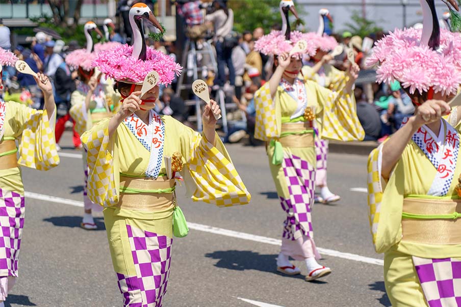 Golden Week in May in contemporary Japan - an article Article about the May holidays in Asia and especially Japan: the Golden Week (history, matsuri, customs and related terms regarding Golden Week holidays in contemporary Japan)