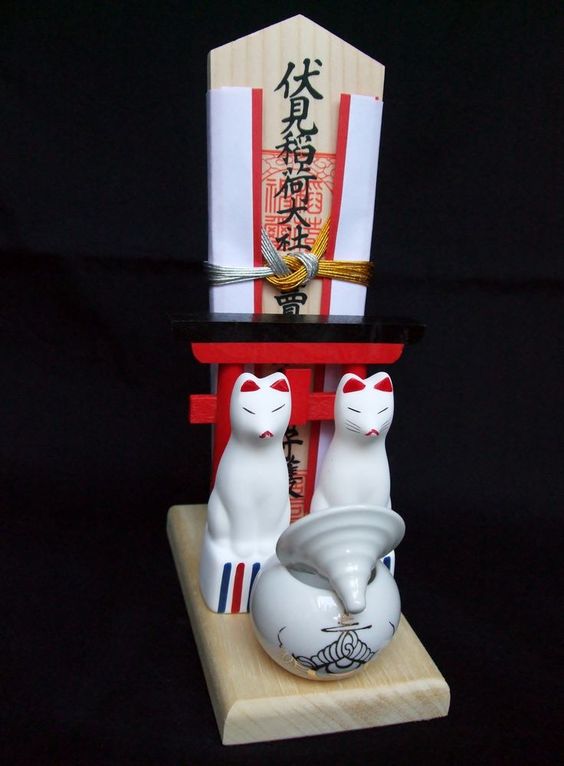 Ofuda from an essay on shintoism in manga and anime, Japan Ofuda, Japan, shintoism