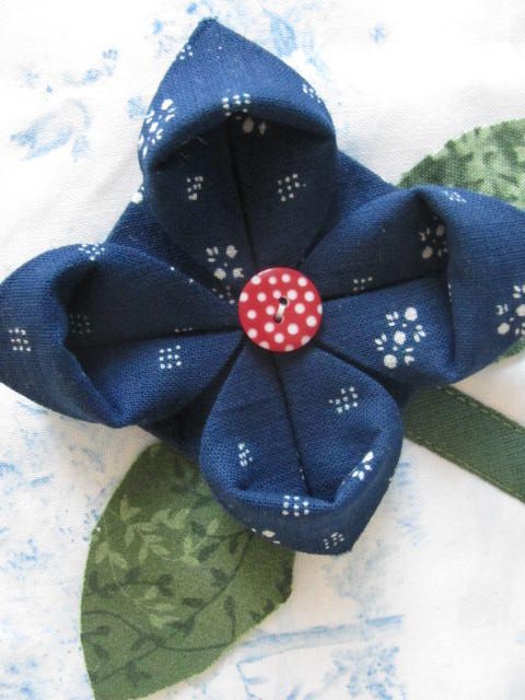 Japonie - nie tylko origami, ale i orinuno Esej o origami - miejsce origami w kulturze i historii Japonii, historia origami i jego wpływ na filozofię i sztukę. Przykłady origami z japońskich anime i mangi.