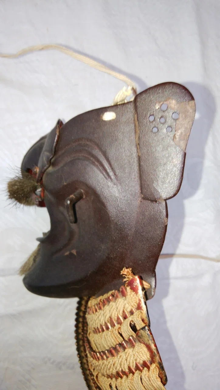 Mene no shita bo - maska na policzki - yoroi samurajska Esej o samurajskim uzbrojeniu - maski ochronne na twarz, czyli men yoroi, czy menpo - ich budowa, symbolika i historia.