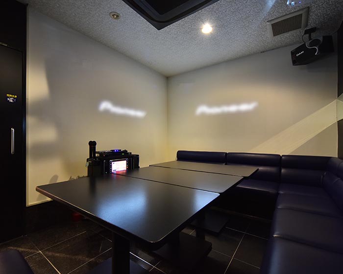 The World of Japanese Karaoke Bars – From Intimate Boxes to Business Teleconferences Article about karaoke culture in Japan - karaoke history andvarious types of uses in Japanese and Korean culture.