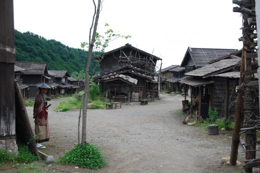 Villages of few elderly - modern countryside in Japan: genkai shuraku. Essay about vanishing villages in Japan called Genkai / sonzoku / jun / shometsu shuraku. Modern Japan, anime and manga.